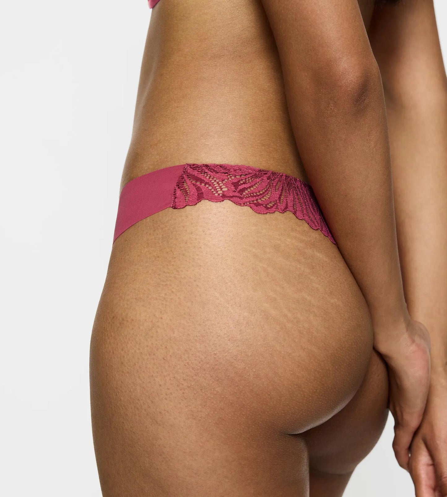 Pretty Micro Strawberry Allure