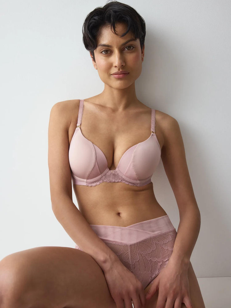 Love in Lace