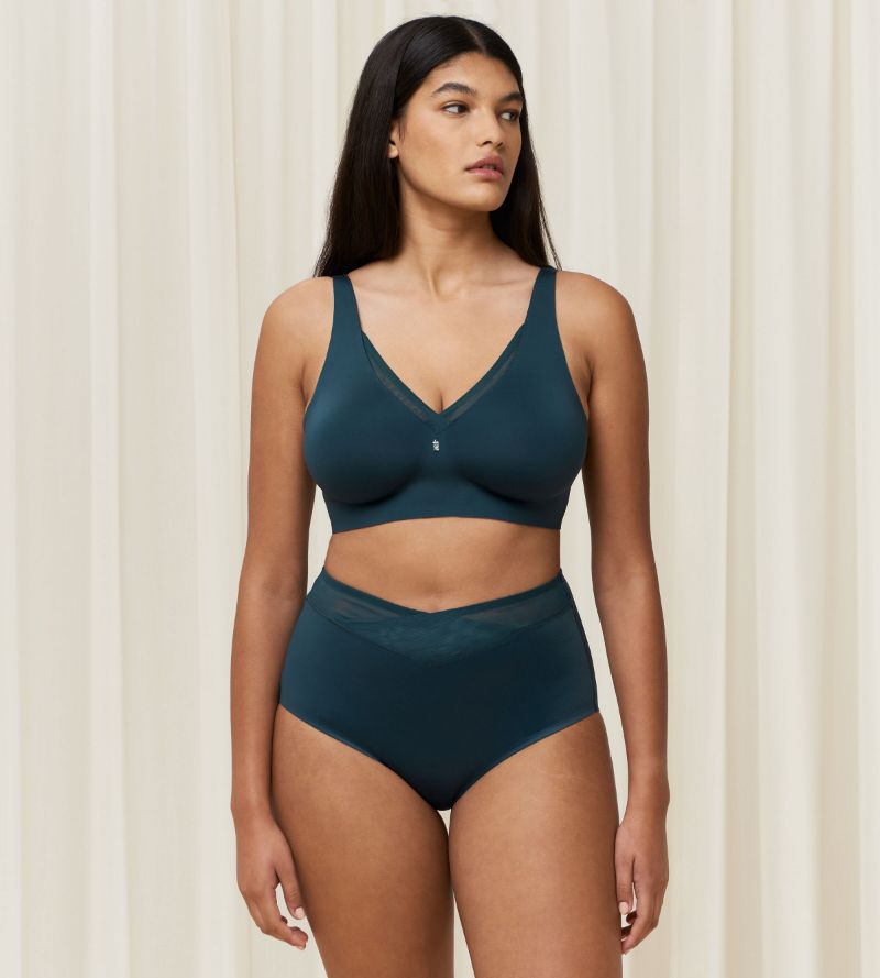 True Shape Sensation Wireless Minimiser Bra