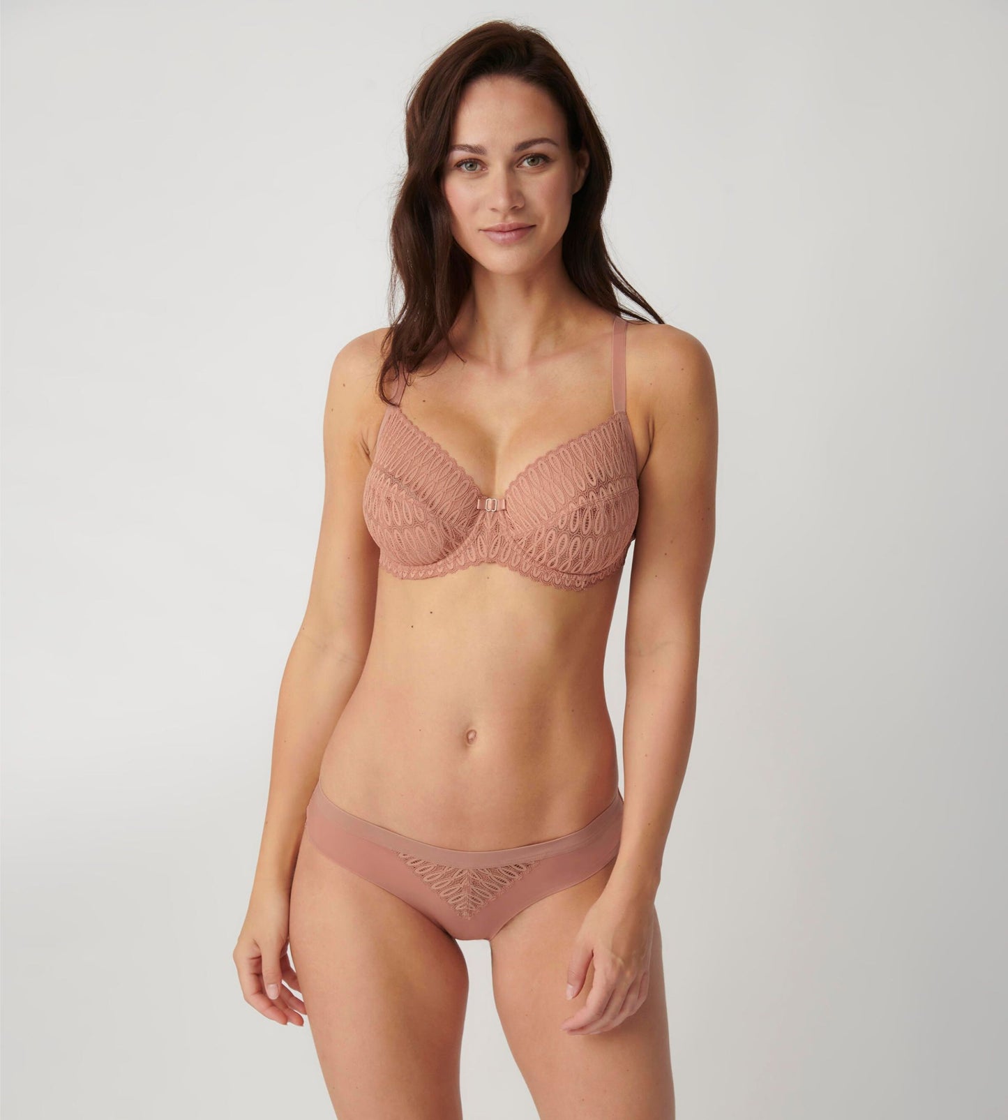 Aura Spotlight Brazilian