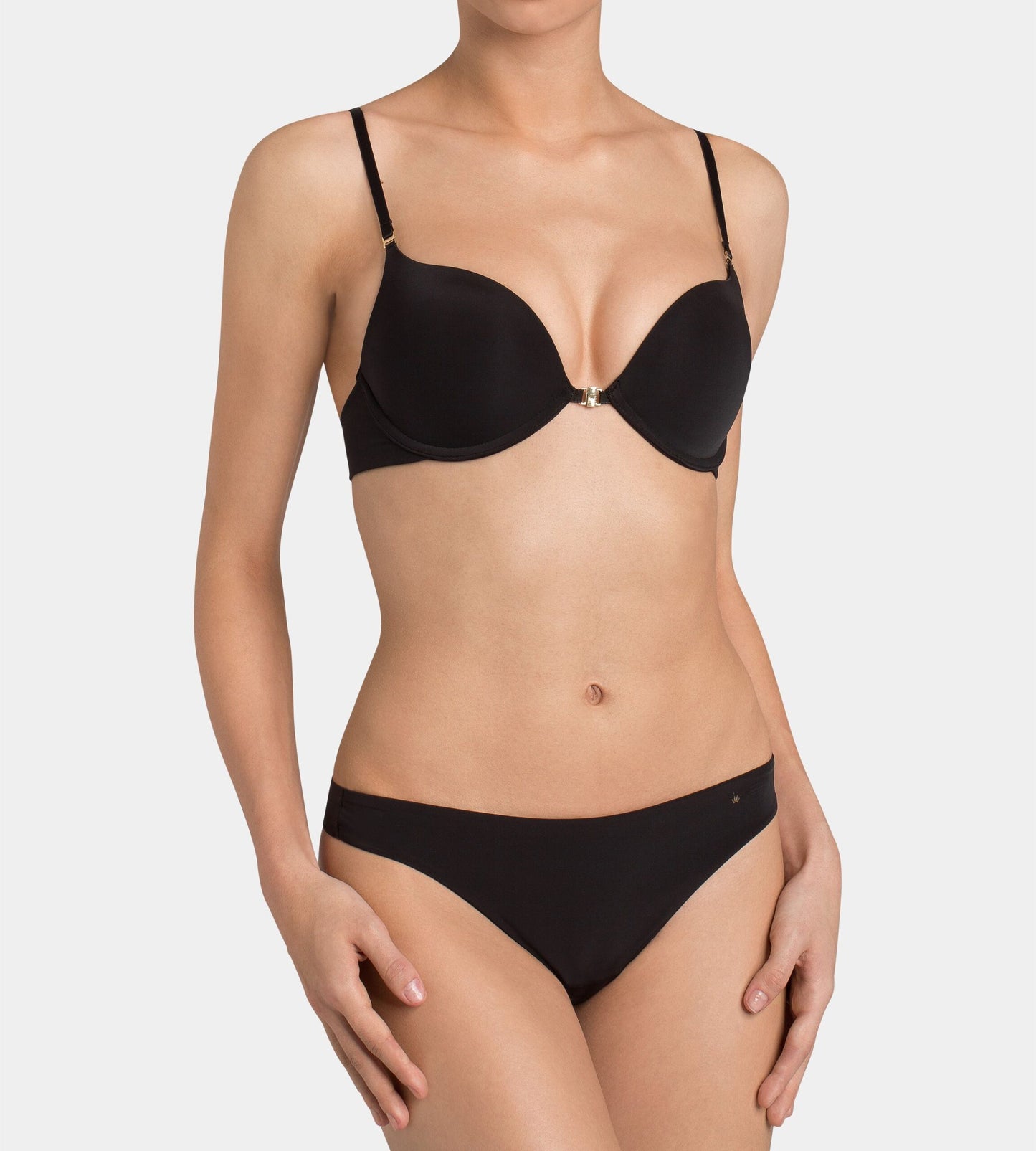 Body Make-Up Essensials WHUFM