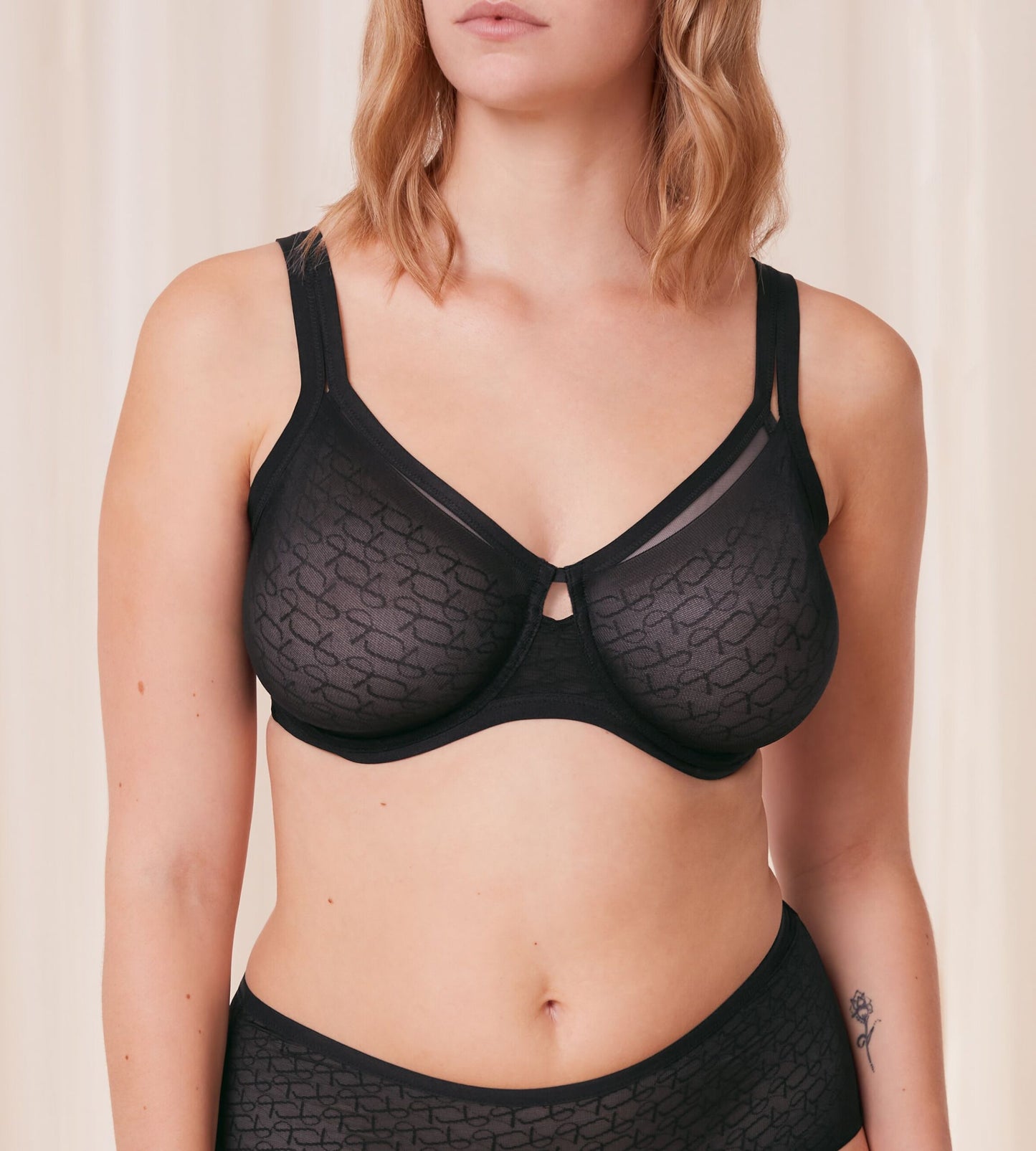 Triumph Signature Sheer