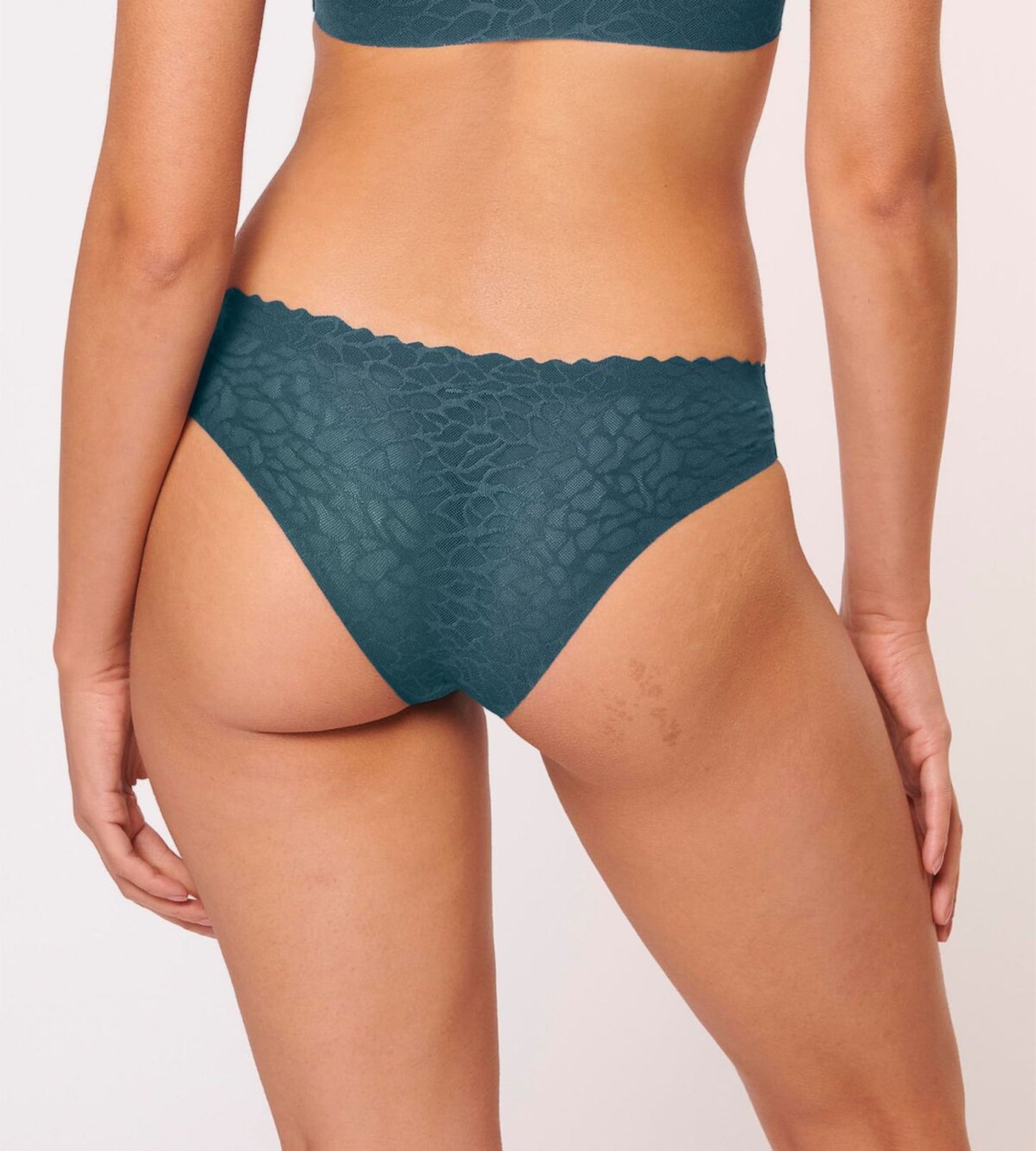 sloggi Zero Feel Lace 2.0 Brazil Panty