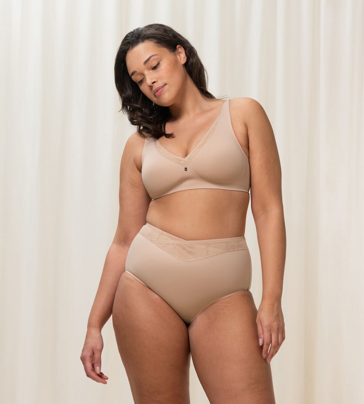 True Shape Sensation Wireless Minimiser Bra