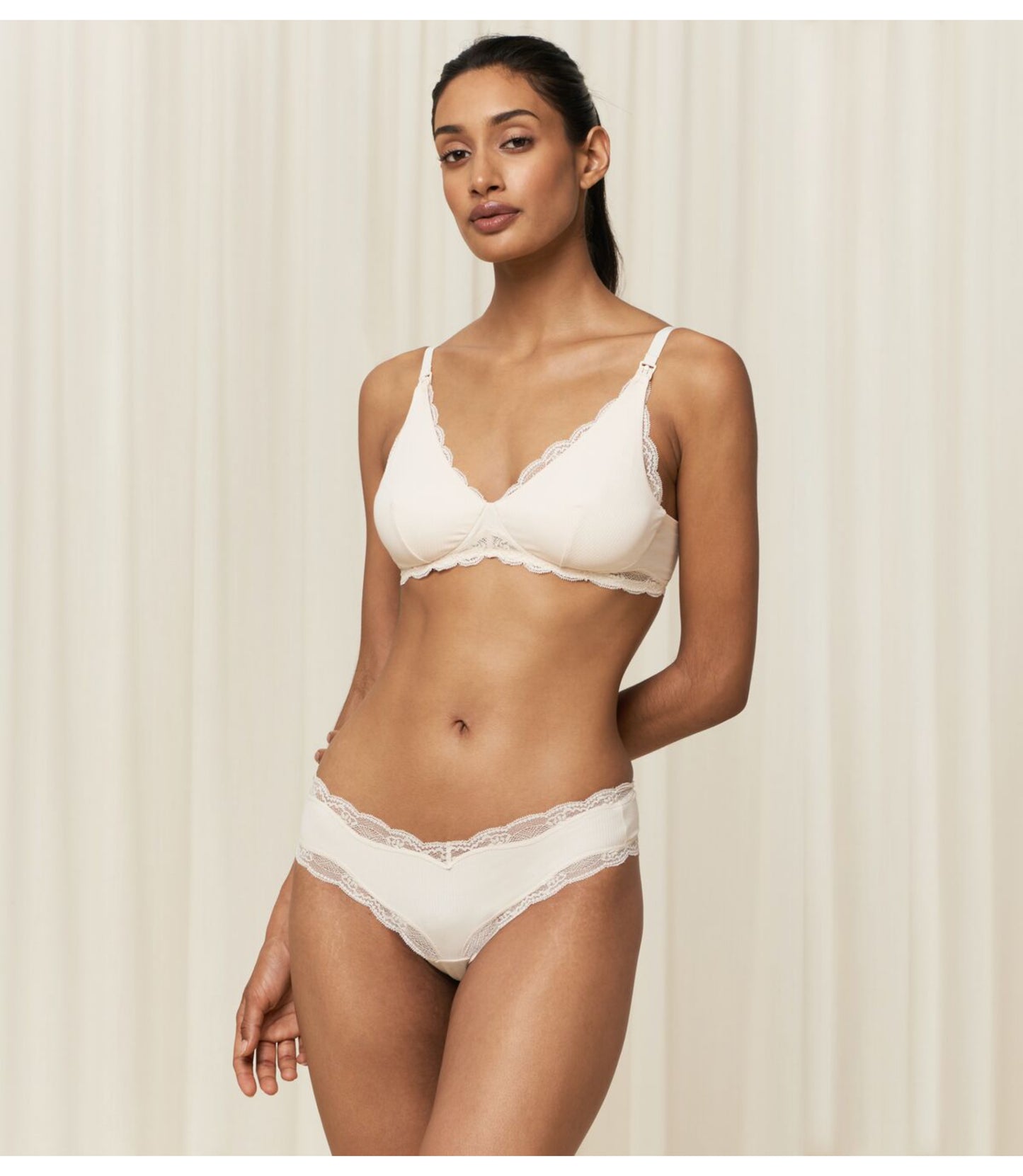 Natural Spotlight Maternity Bra
