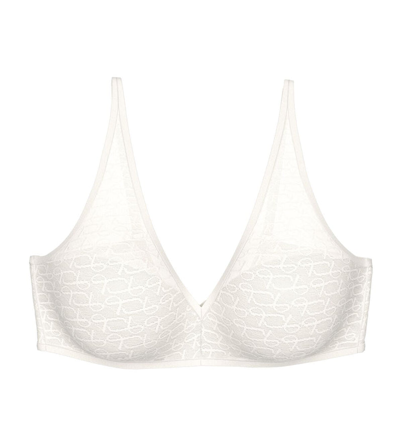 Triumph Signature Sheer