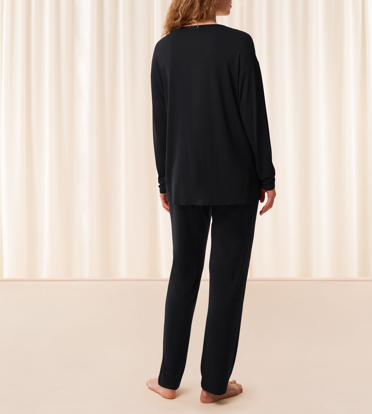 TRIUMPH Timeless Sensuality Long Sleeve Pyjama Set