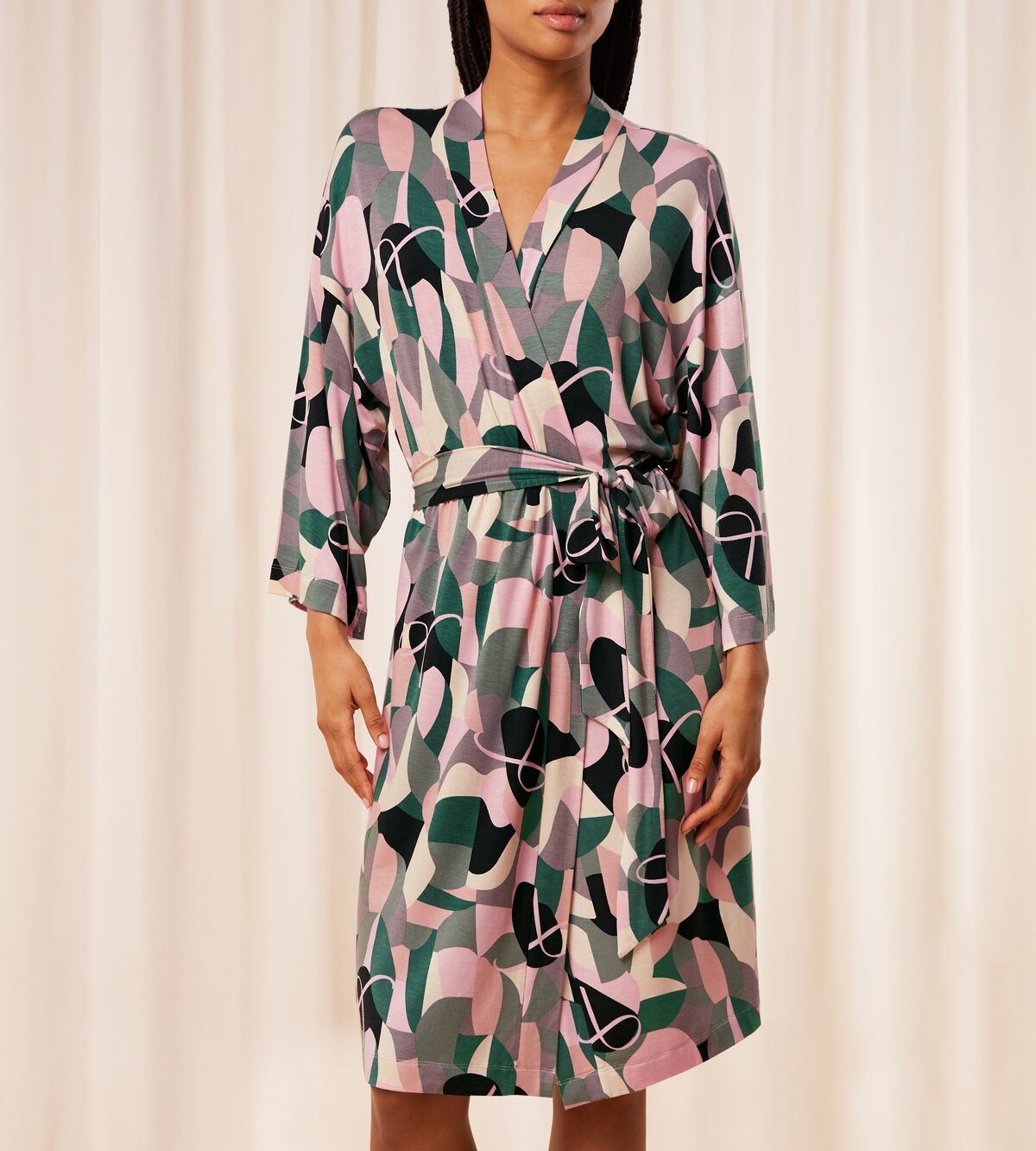 TRIUMPH Aura Spotlight Robe