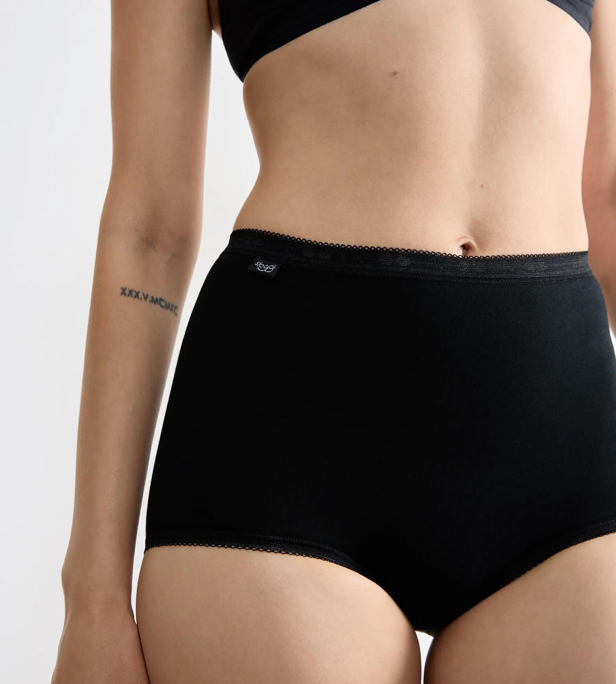 Triumph sloggi Basic+ | Maxi Panty 4-pack Underwear | Lingerie | Swimwear Triumph sloggi Basic+ | Maxi Panty 4-pack Underwear | Lingerie | Swimwear