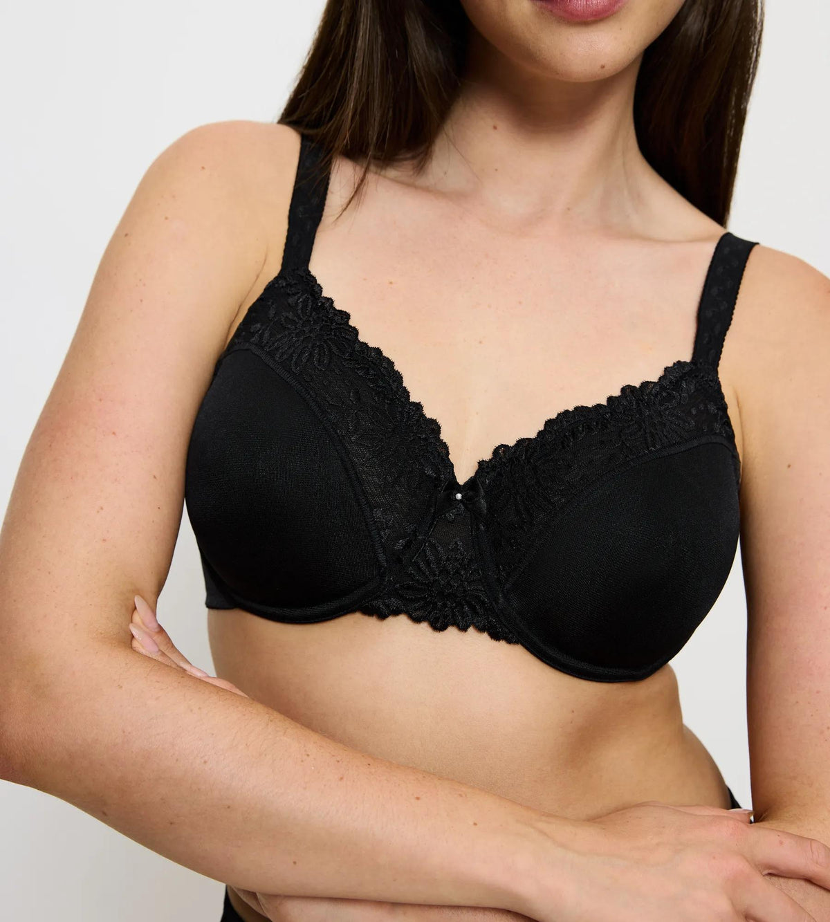 Triumph Ladyform Soft | Minimizer Bra Underwear | Lingerie | Swimwear Triumph Ladyform Soft | Minimizer Bra Underwear | Lingerie | Swimwear