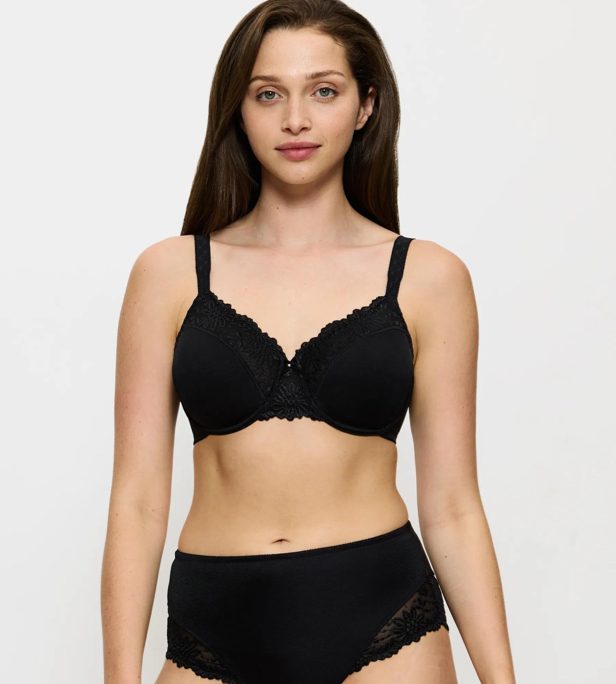 Triumph Ladyform Soft | Minimizer Bra Underwear | Lingerie | Swimwear Triumph Ladyform Soft | Minimizer Bra Underwear | Lingerie | Swimwear
