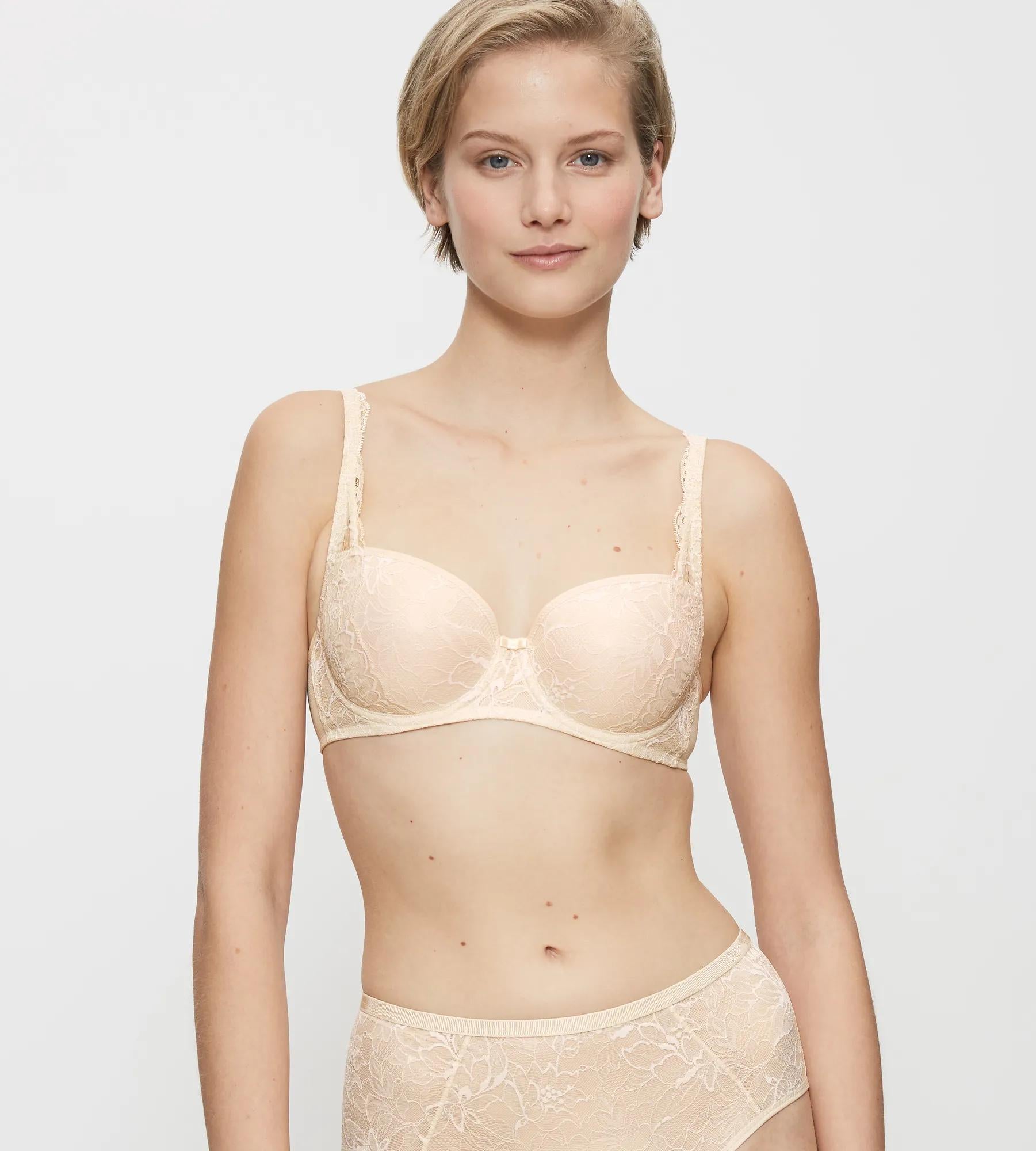 Triumph Amourette Charm | Bras | Wired padded bra Underwear | Lingerie | Swimwear