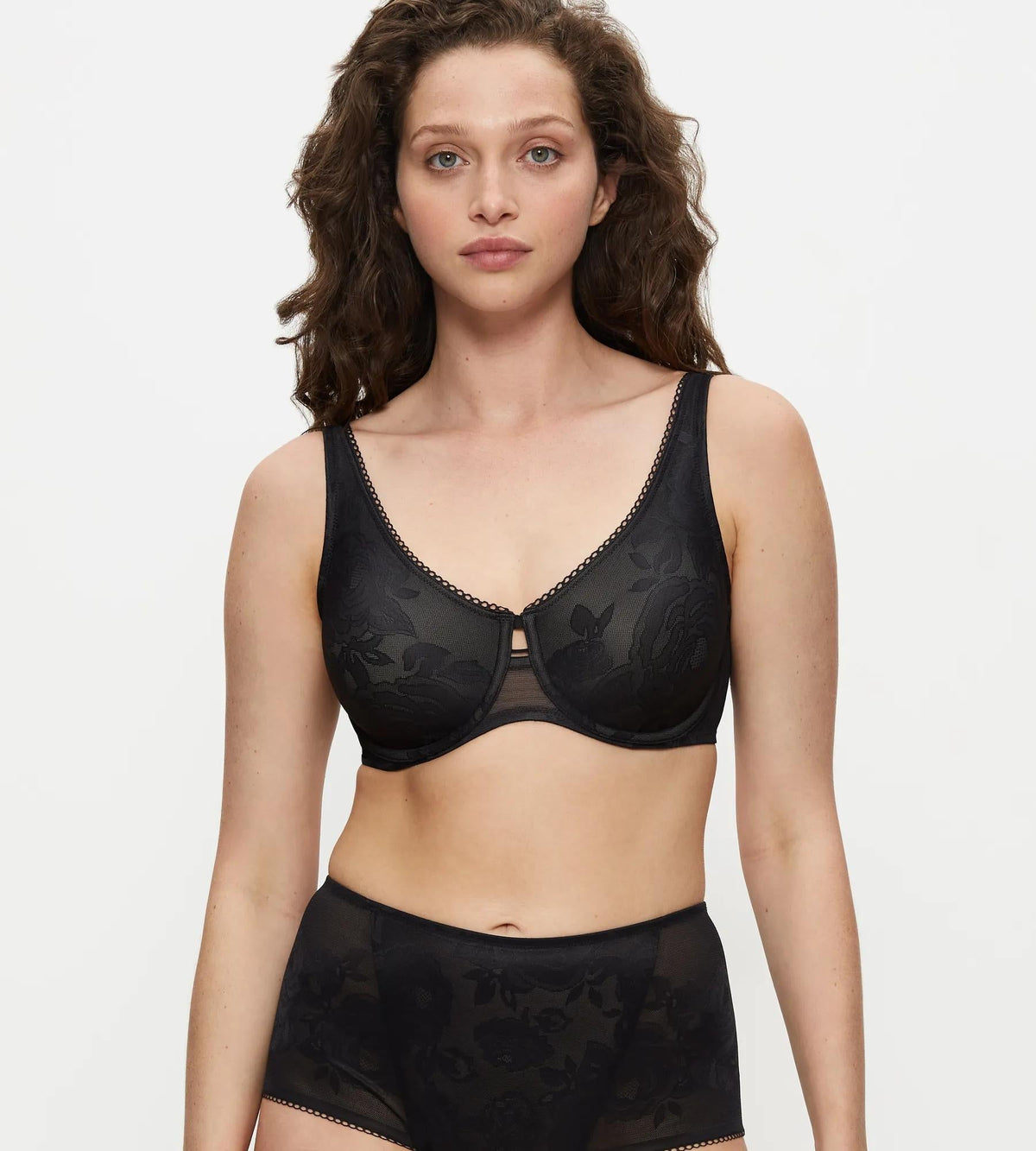 Triumph Wild Rose Sensation | Minimizer Bra Underwear | Lingerie | Swimwear Triumph Wild Rose Sensation | Minimizer Bra Underwear | Lingerie | Swimwear