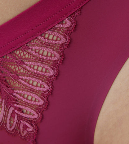 Aura Spotlight Brazilian