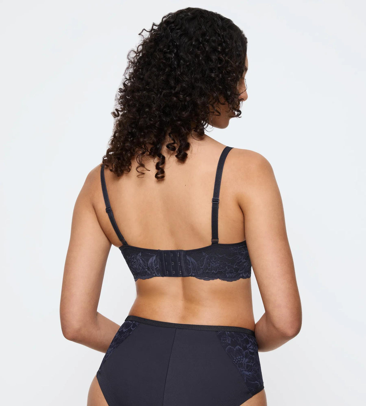 Triumph Amourette Charm T | Non-wired bra Underwear | Lingerie | Swimwear Triumph Amourette Charm T | Non-wired bra Underwear | Lingerie | Swimwear