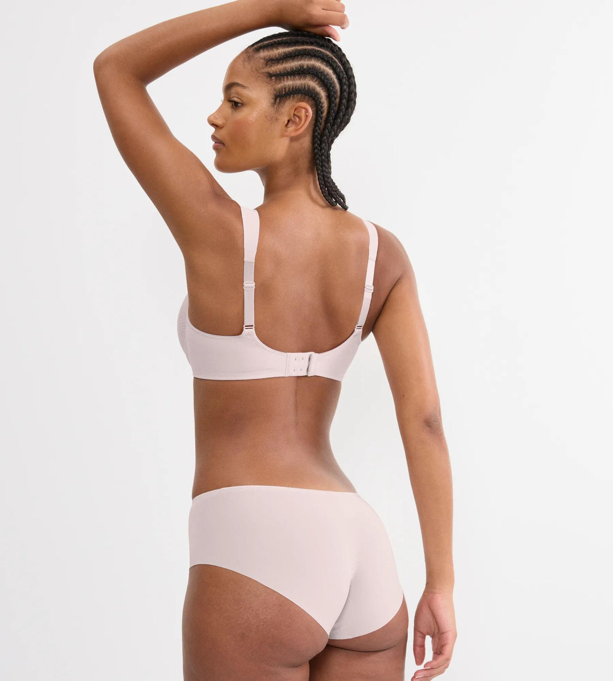 Triumph Essential Minimizer T | Bras | Wired bra Underwear | Lingerie | Swimwear Triumph Essential Minimizer T | Bras | Wired bra Underwear | Lingerie | Swimwear
