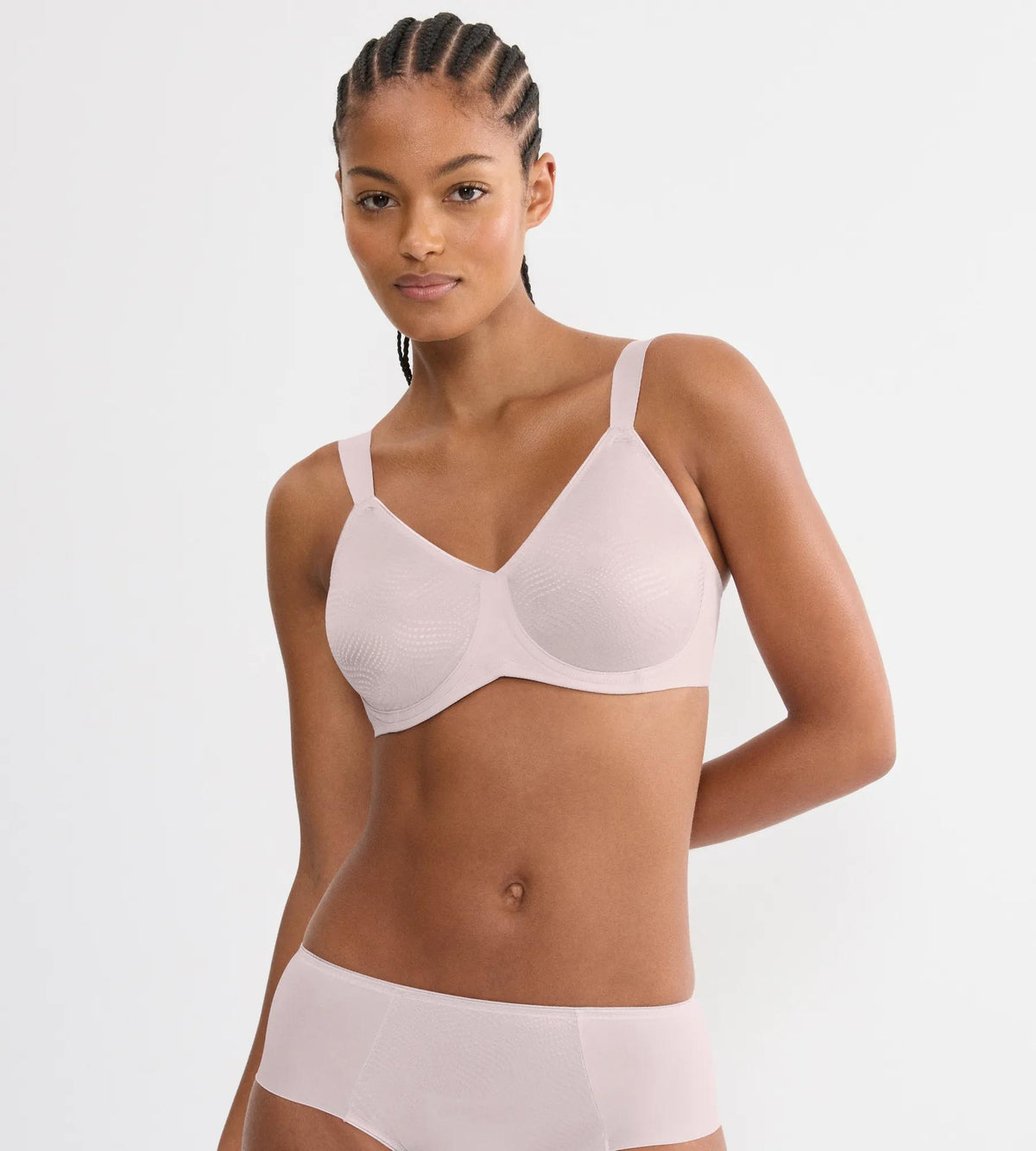 Triumph Essential Minimizer T | Bras | Wired bra Underwear | Lingerie | Swimwear Triumph Essential Minimizer T | Bras | Wired bra Underwear | Lingerie | Swimwear
