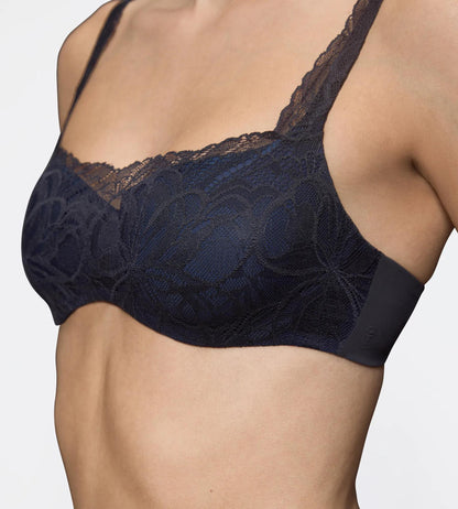 Triumph Body Make-Up Illusion Lace Balconette Bra