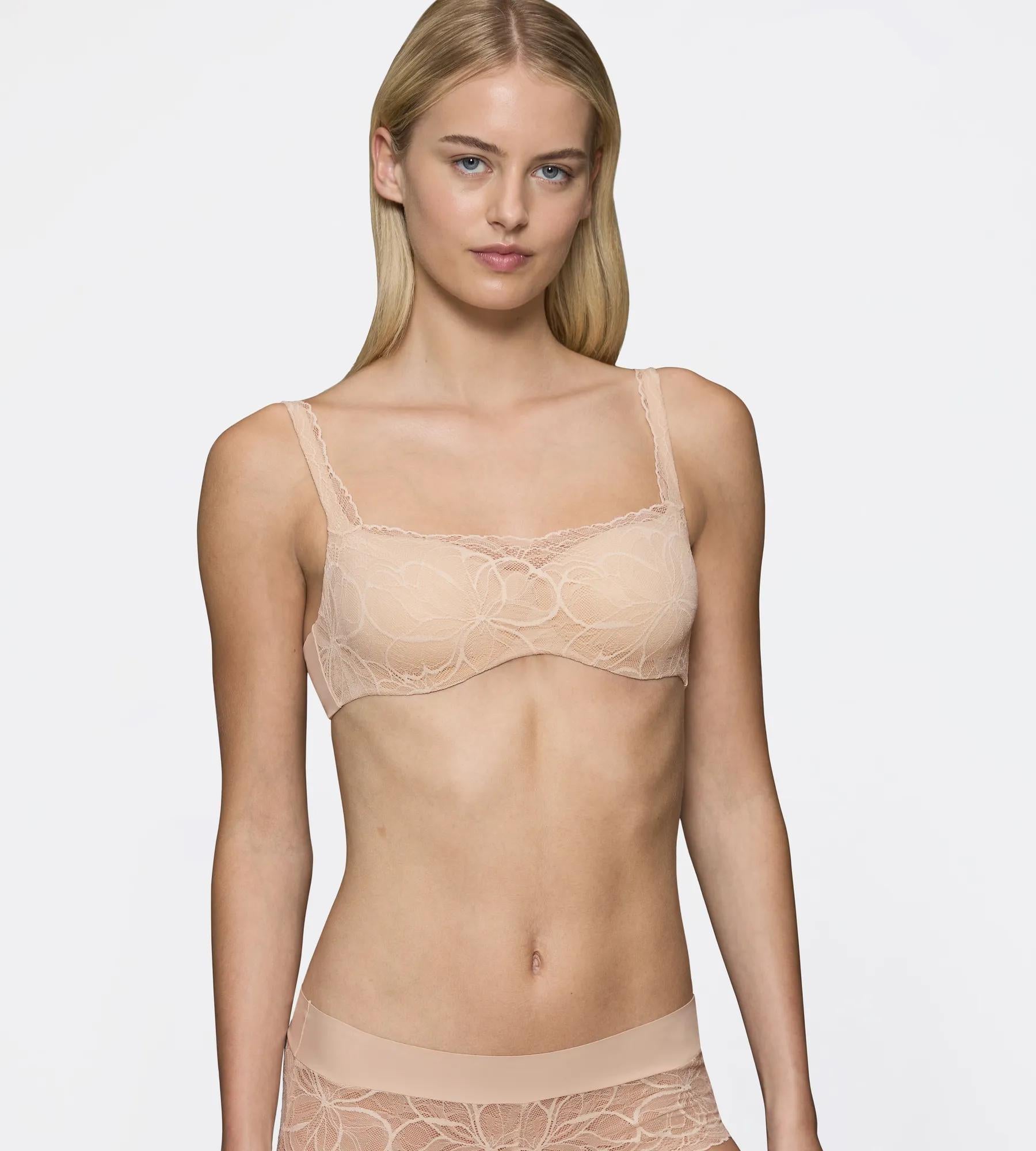 Triumph Body Make-Up Illusion Lace Balconette Bra