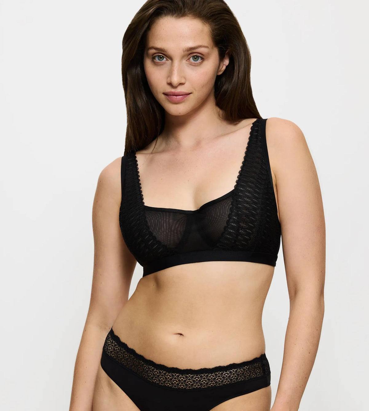 Triumph Aura Spotlight | Wired Bra Underwear | Lingerie | Swimwear Triumph Aura Spotlight | Wired Bra Underwear | Lingerie | Swimwear
