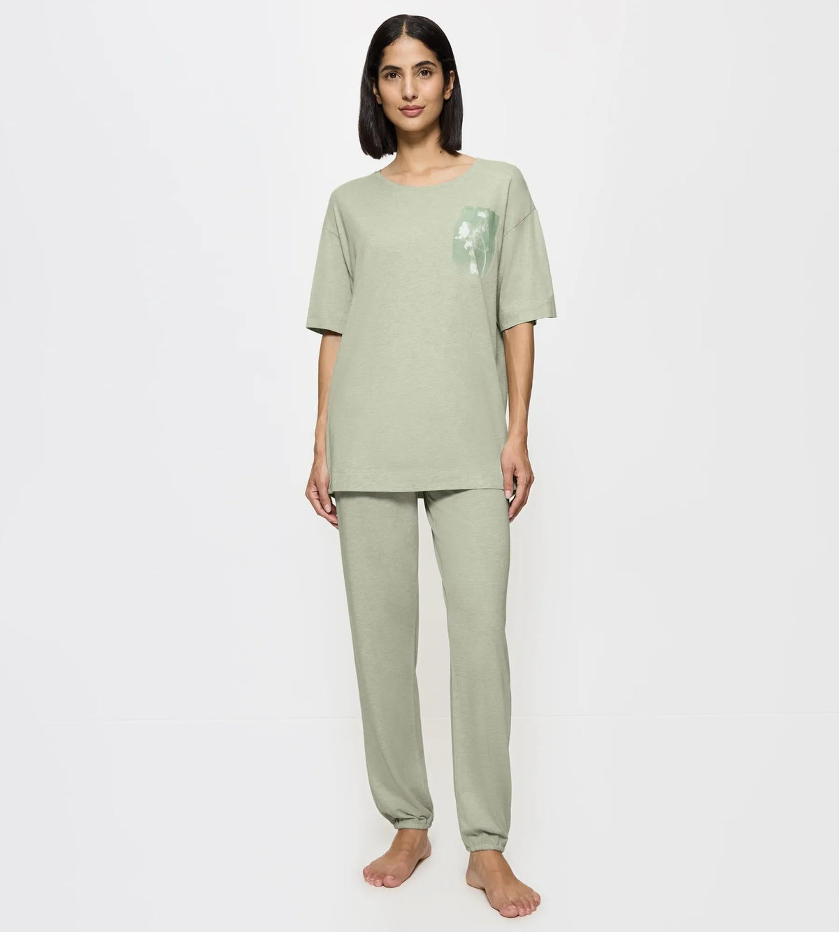 Triumph Endless Comfort | Pyjama set Underwear | Lingerie | Swimwear Triumph Endless Comfort | Pyjama set Underwear | Lingerie | Swimwear