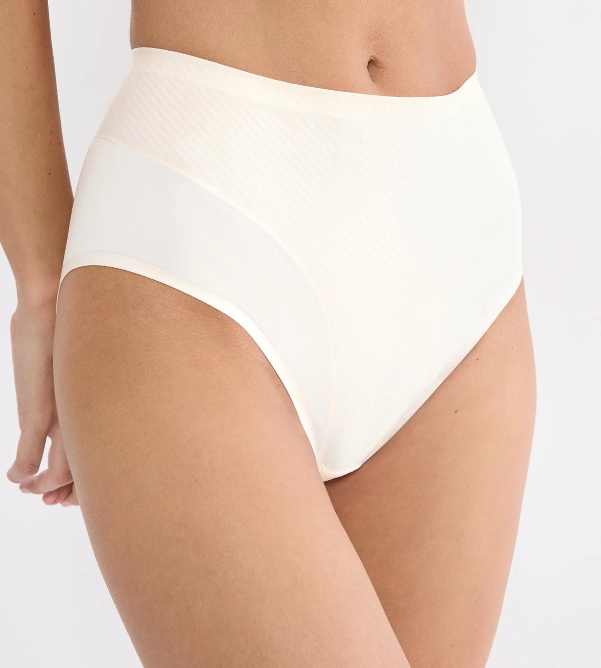 Triumph BMU Illusion Curve | Maxi Panty Underwear | Lingerie | Swimwear Triumph BMU Illusion Curve | Maxi Panty Underwear | Lingerie | Swimwear