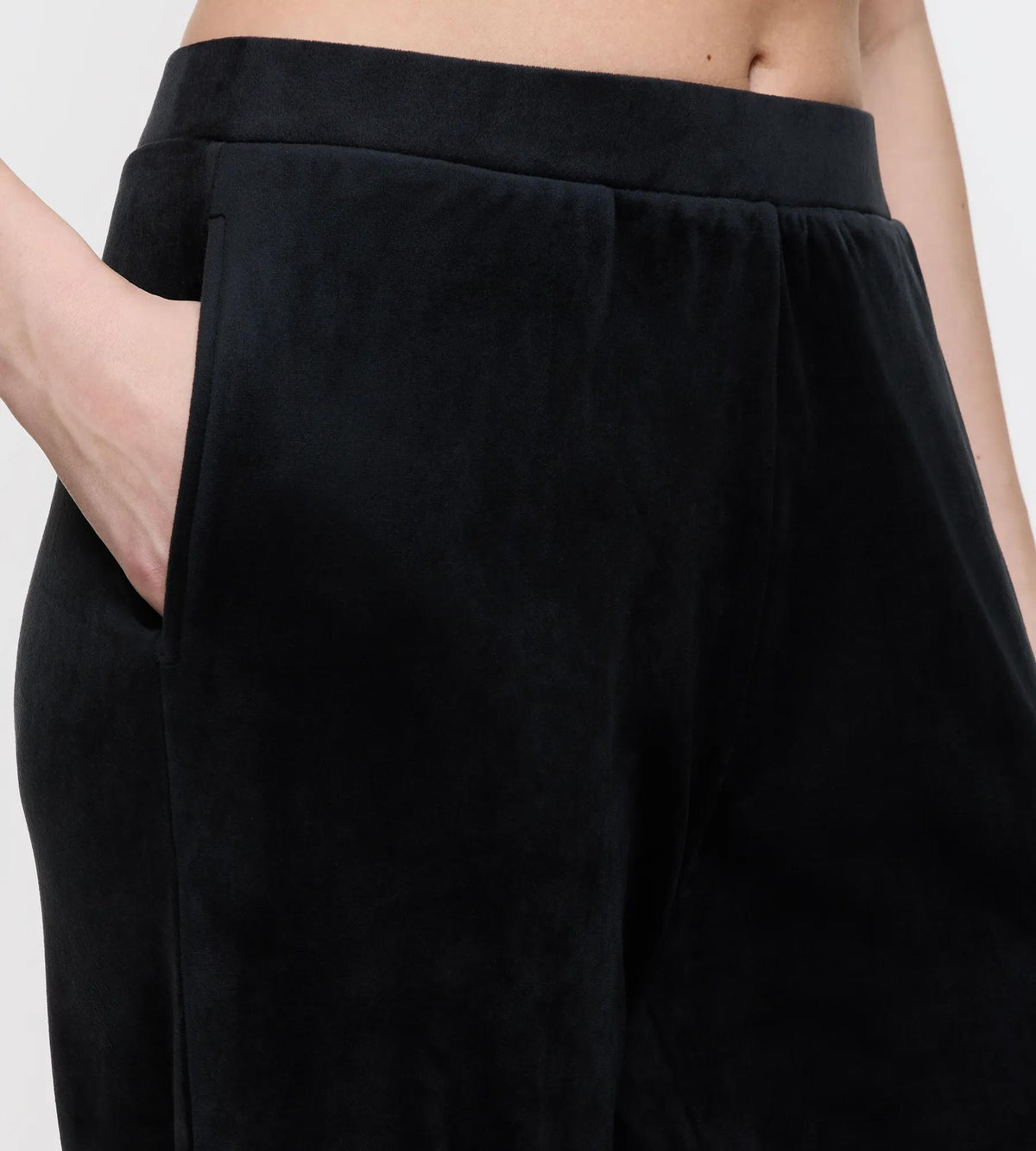 Triumph Sensual Velour | Trousers Underwear | Lingerie | Swimwear Triumph Sensual Velour | Trousers Underwear | Lingerie | Swimwear