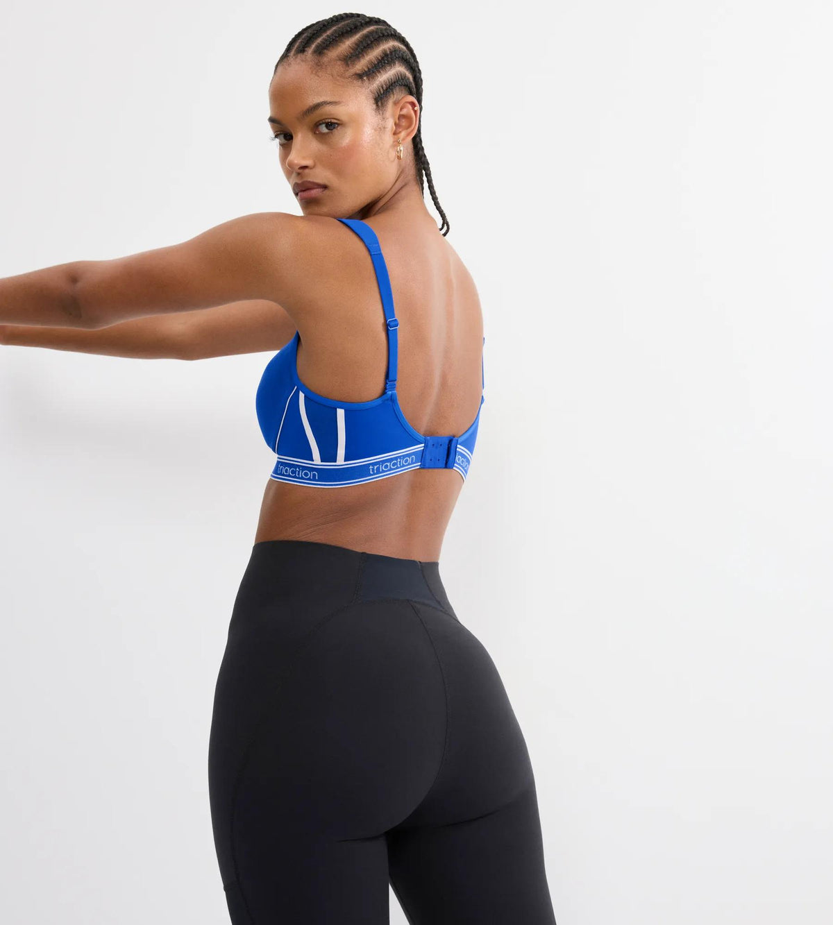 Triumph Triaction Cardio Breeze | Sports Bras | Non-wired bra Underwear | Lingerie | Swimwear Triumph Triaction Cardio Breeze | Sports Bras | Non-wired bra Underwear | Lingerie | Swimwear