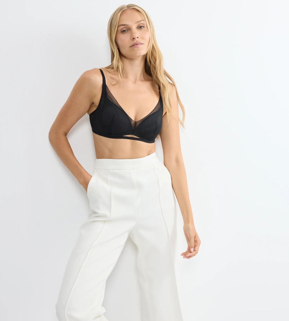 Triumph Breathe & Lift Smart | Bras | Padded bra Underwear | Lingerie | Swimwear Triumph Breathe & Lift Smart | Bras | Padded bra Underwear | Lingerie | Swimwear
