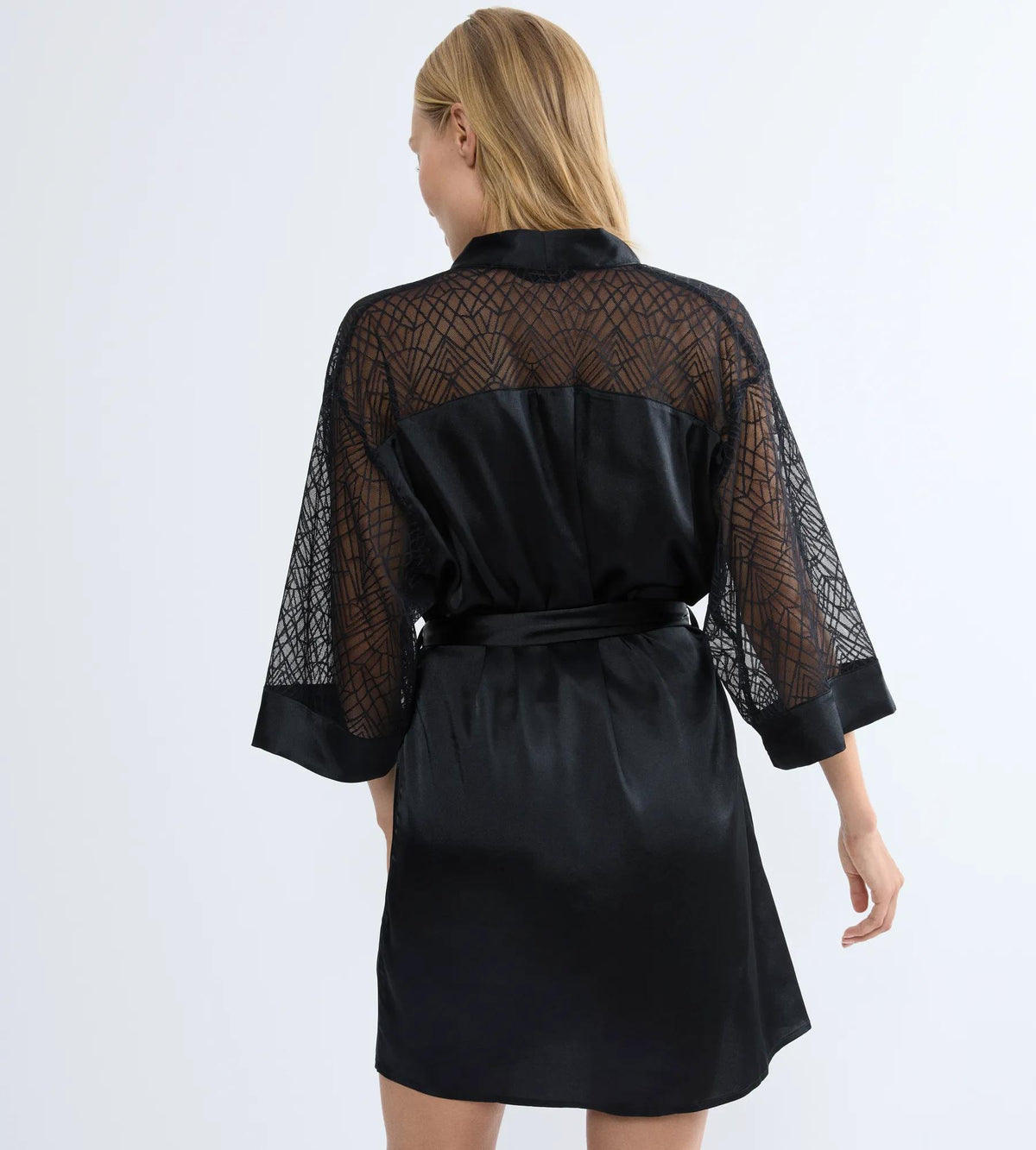 Triumph A Weekend to Remember | Robes | Robe Underwear | Lingerie | Swimwear Triumph A Weekend to Remember | Robes | Robe Underwear | Lingerie | Swimwear