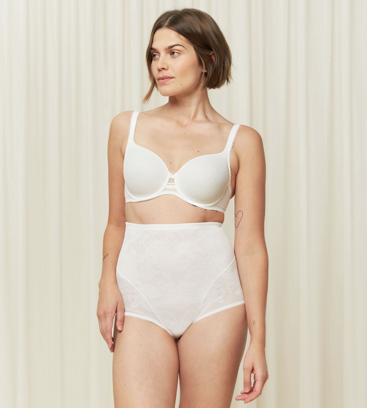 Triumph Wild Rose Sensation | Wired padded bra Underwear | Lingerie | Swimwear Triumph Wild Rose Sensation | Wired padded bra Underwear | Lingerie | Swimwear