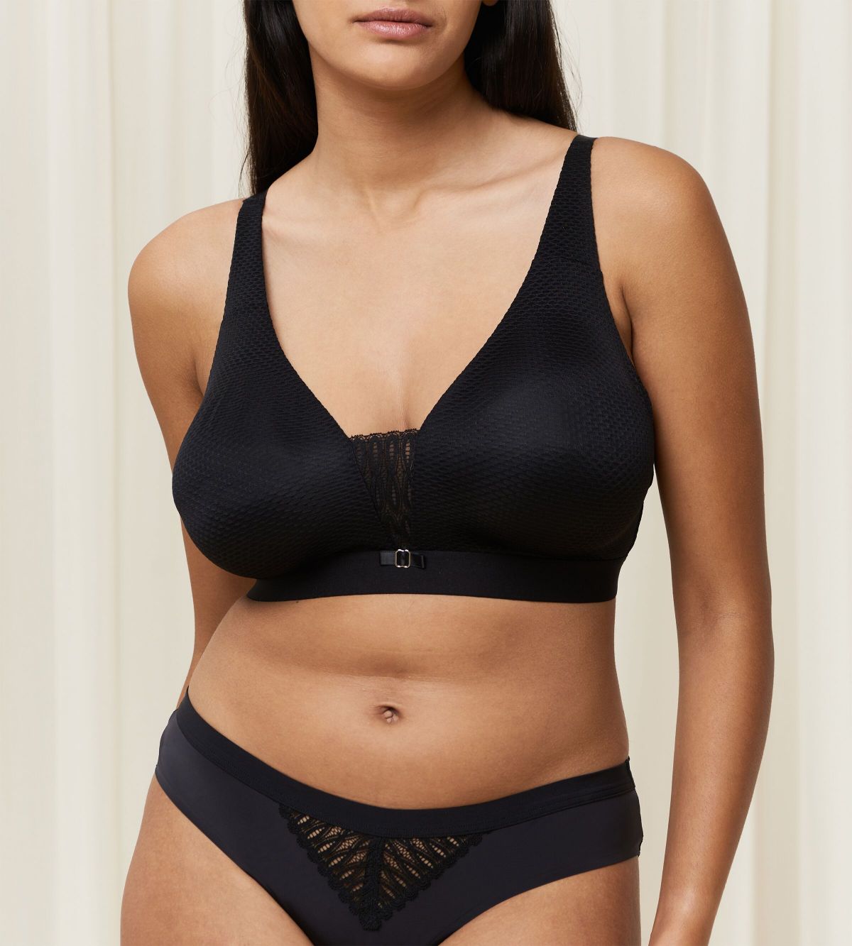 Triumph Aura Spotlight | Non-wired bra Underwear | Lingerie | Swimwear Triumph Aura Spotlight | Non-wired bra Underwear | Lingerie | Swimwear