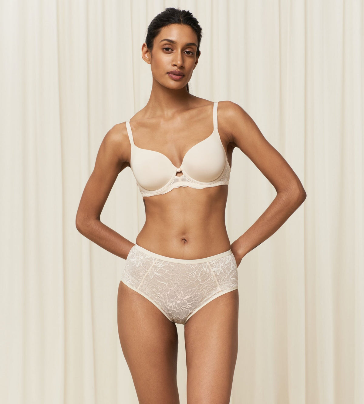 Triumph Amourette Charm | Wired padded bra Underwear | Lingerie | Swimwear Triumph Amourette Charm | Wired padded bra Underwear | Lingerie | Swimwear