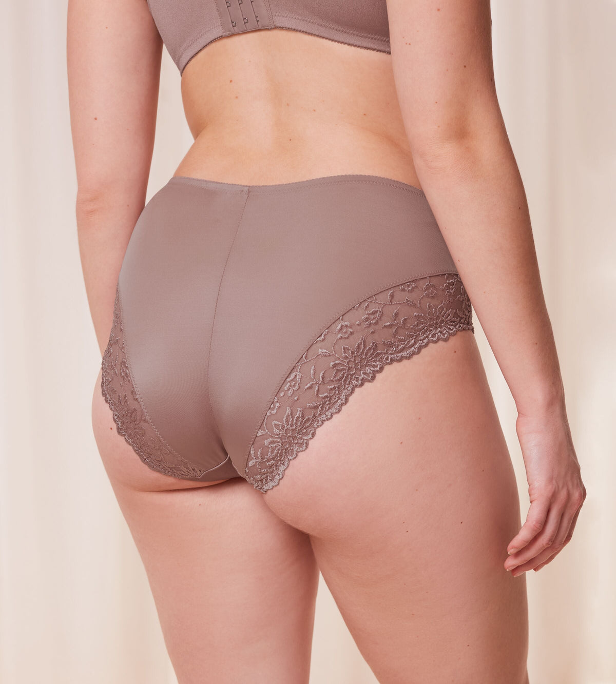 Triumph Ladyform Soft | Maxi Panty Underwear | Lingerie | Swimwear Triumph Ladyform Soft | Maxi Panty Underwear | Lingerie | Swimwear