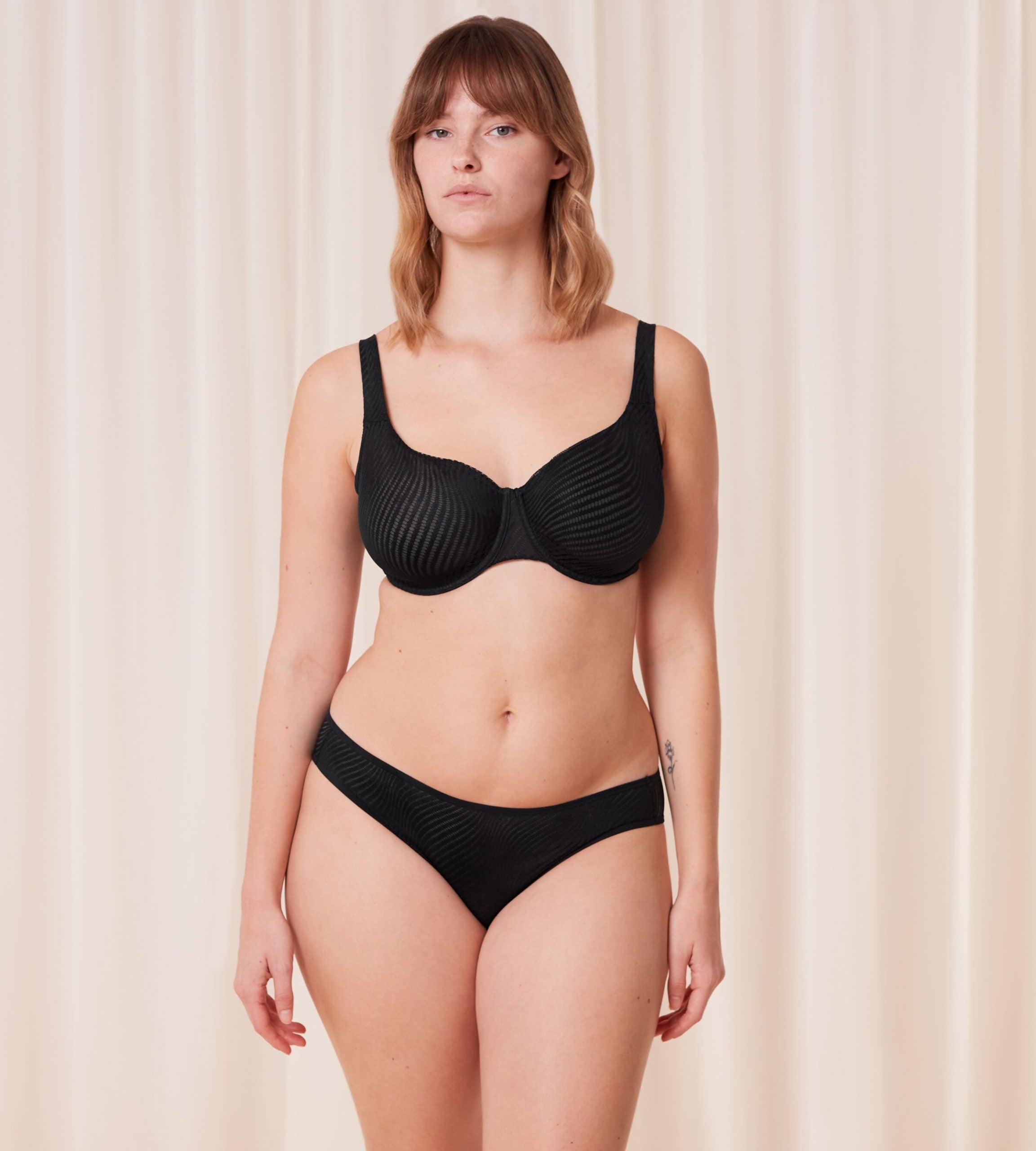 Harmony Spotlight Minimiser Bra