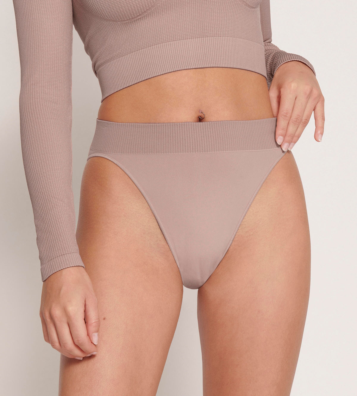 Triumph sloggi EVER Infused Aloe | High leg Panty Underwear | Lingerie | Swimwear Triumph sloggi EVER Infused Aloe | High leg Panty Underwear | Lingerie | Swimwear