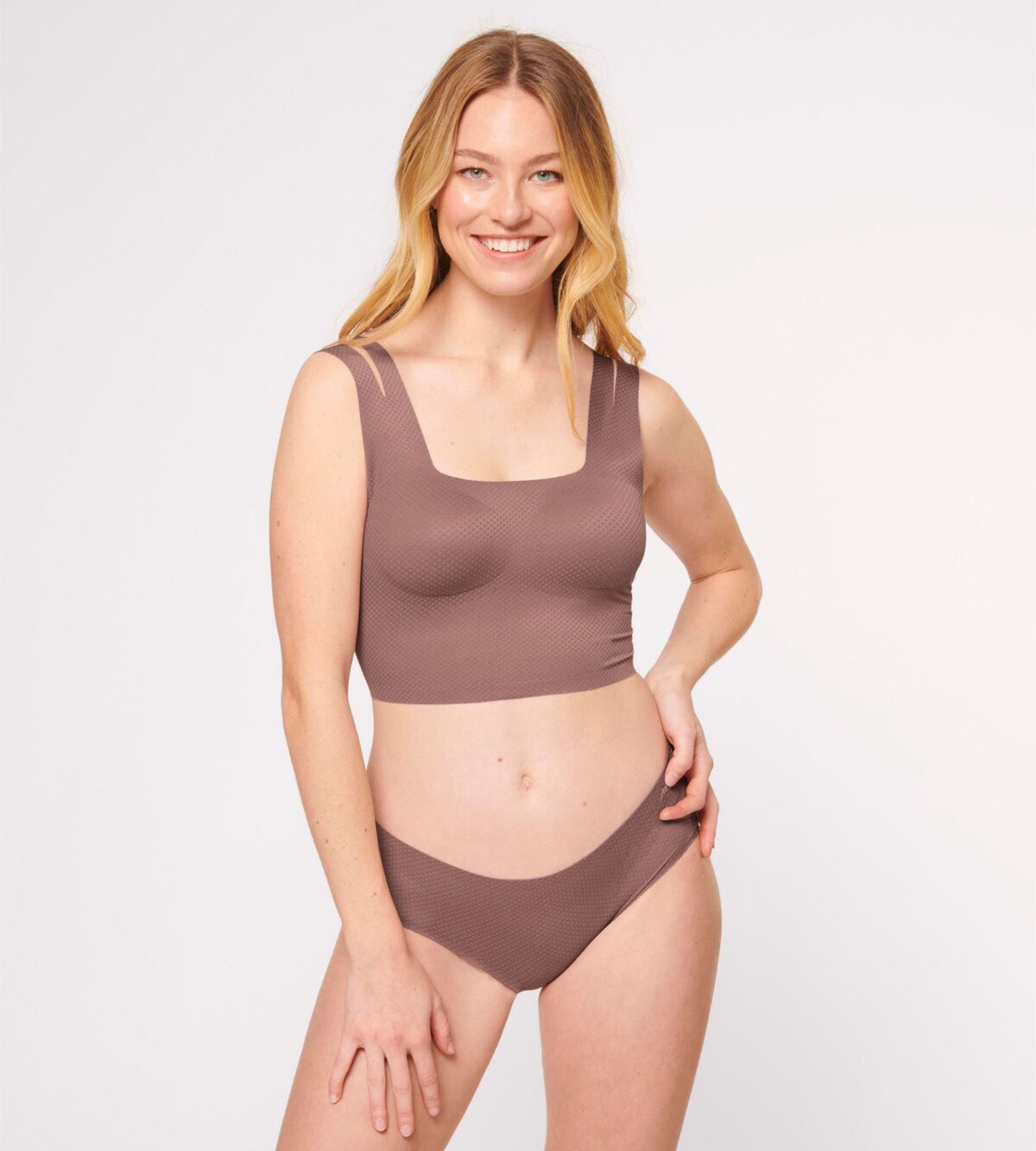 Triumph sloggi ZERO Feel Flow | Top Underwear | Lingerie | Swimwear Triumph sloggi ZERO Feel Flow | Top Underwear | Lingerie | Swimwear