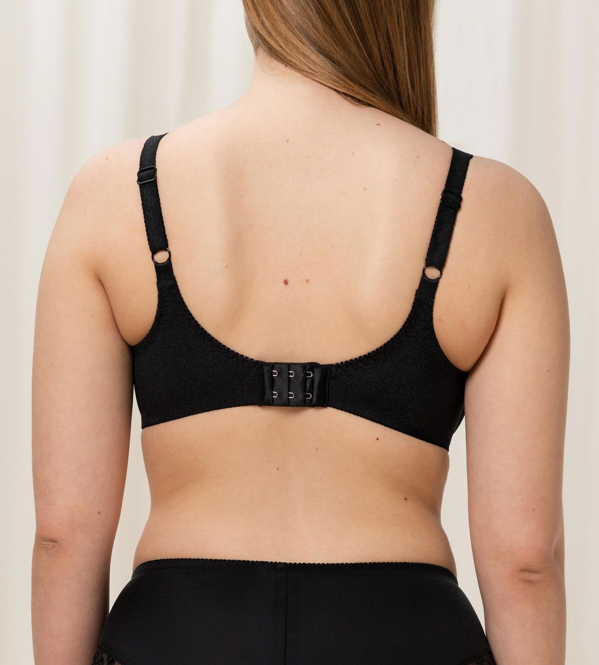 Triumph Ladyform Soft | Minimizer Bra Underwear | Lingerie | Swimwear Triumph Ladyform Soft | Minimizer Bra Underwear | Lingerie | Swimwear