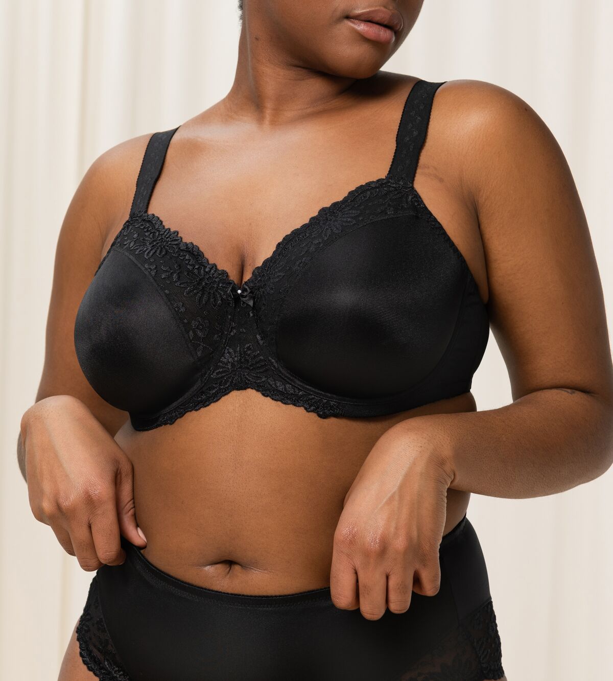 Triumph Ladyform Soft | Minimizer Bra Underwear | Lingerie | Swimwear Triumph Ladyform Soft | Minimizer Bra Underwear | Lingerie | Swimwear