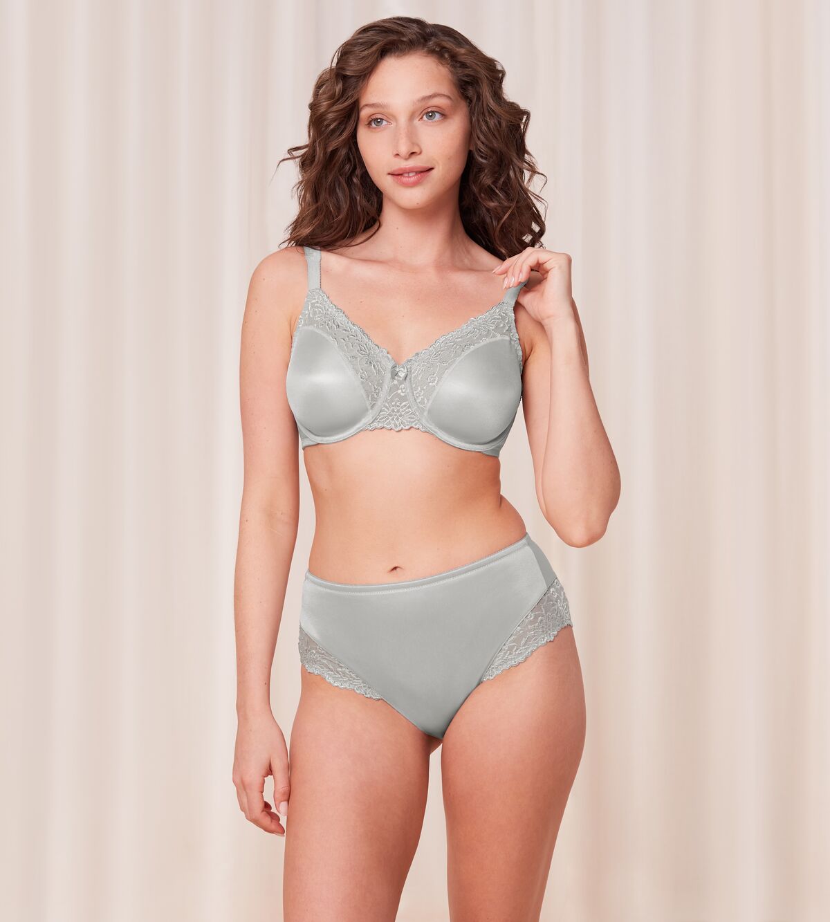 Triumph Ladyform Soft | Minimizer Bra Underwear | Lingerie | Swimwear Triumph Ladyform Soft | Minimizer Bra Underwear | Lingerie | Swimwear
