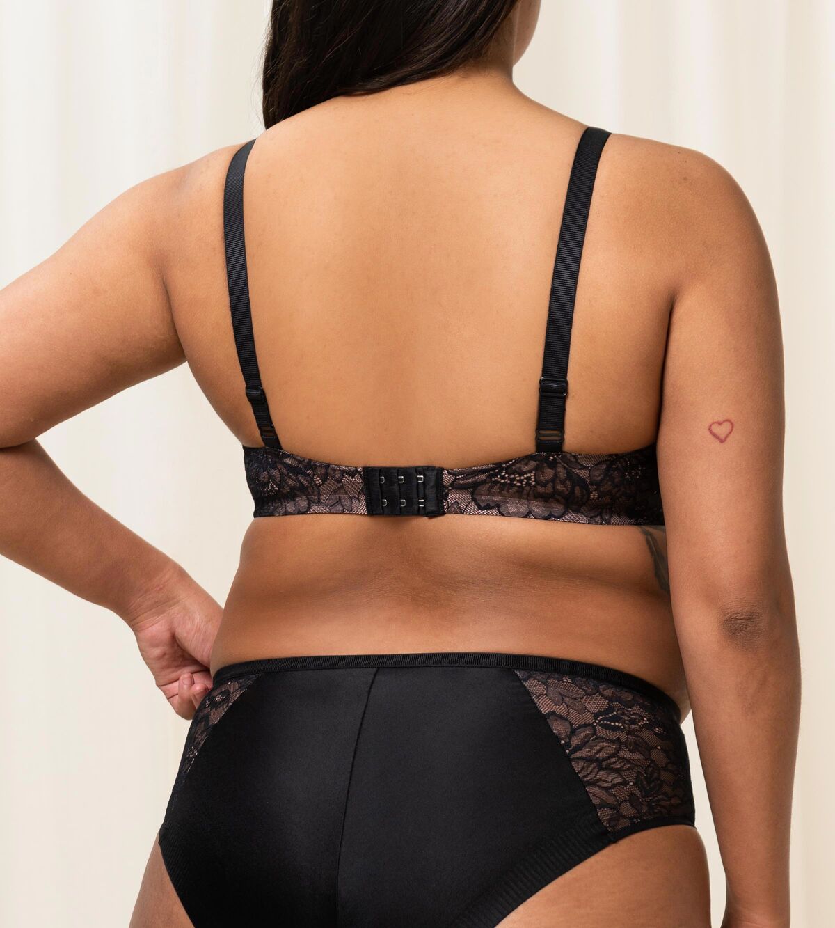 Triumph Amourette Charm | Wired padded bra Underwear | Lingerie | Swimwear Triumph Amourette Charm | Wired padded bra Underwear | Lingerie | Swimwear