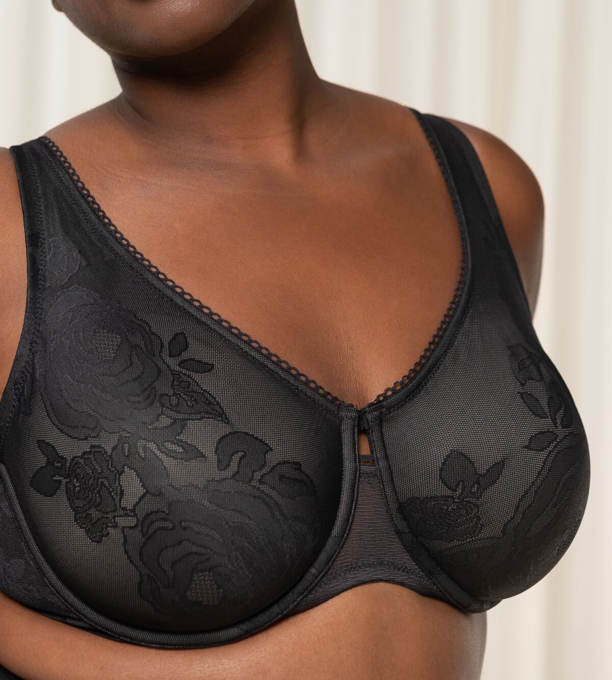 Triumph Wild Rose Sensation | Minimizer Bra Underwear | Lingerie | Swimwear Triumph Wild Rose Sensation | Minimizer Bra Underwear | Lingerie | Swimwear