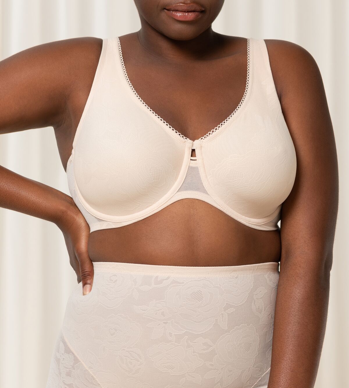 Triumph Wild Rose Sensation | Minimizer Bra Underwear | Lingerie | Swimwear Triumph Wild Rose Sensation | Minimizer Bra Underwear | Lingerie | Swimwear