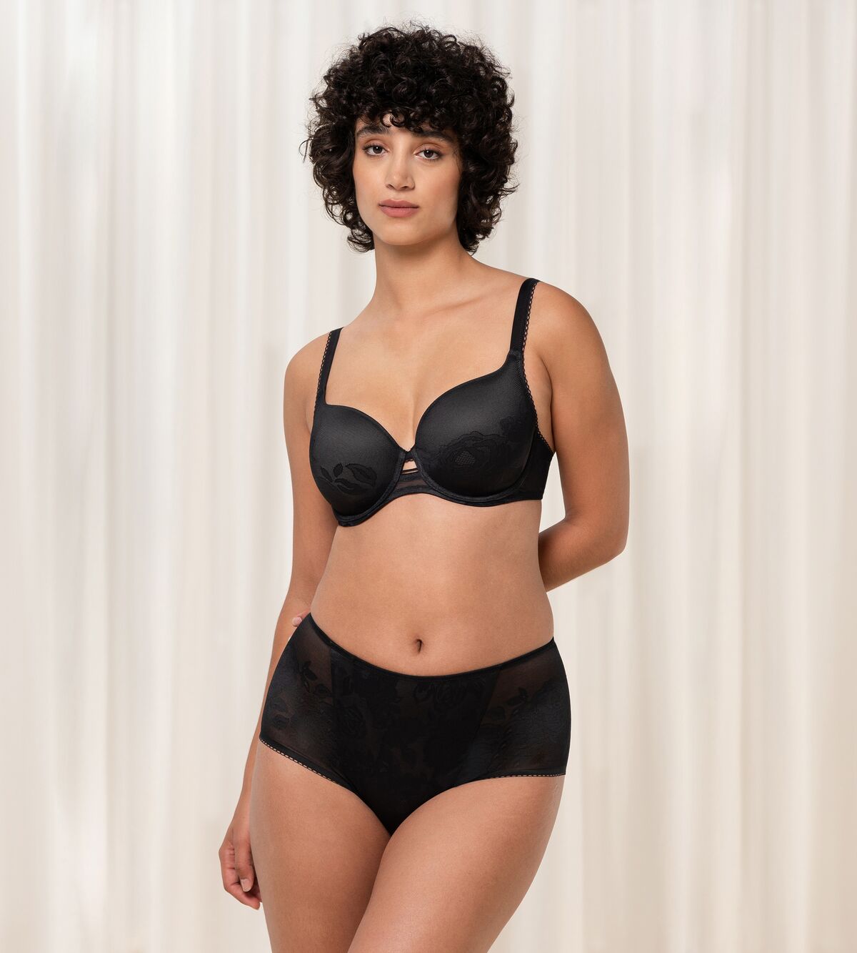 Triumph Wild Rose Sensation | Wired padded bra Underwear | Lingerie | Swimwear Triumph Wild Rose Sensation | Wired padded bra Underwear | Lingerie | Swimwear