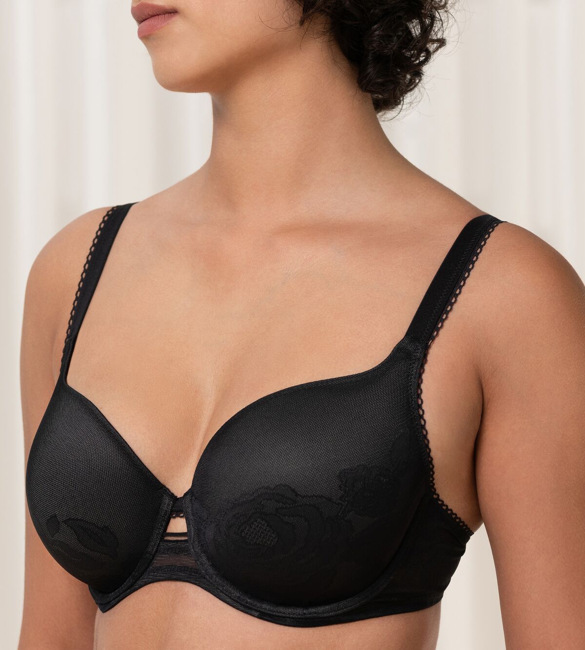 Triumph Wild Rose Sensation | Wired padded bra Underwear | Lingerie | Swimwear Triumph Wild Rose Sensation | Wired padded bra Underwear | Lingerie | Swimwear