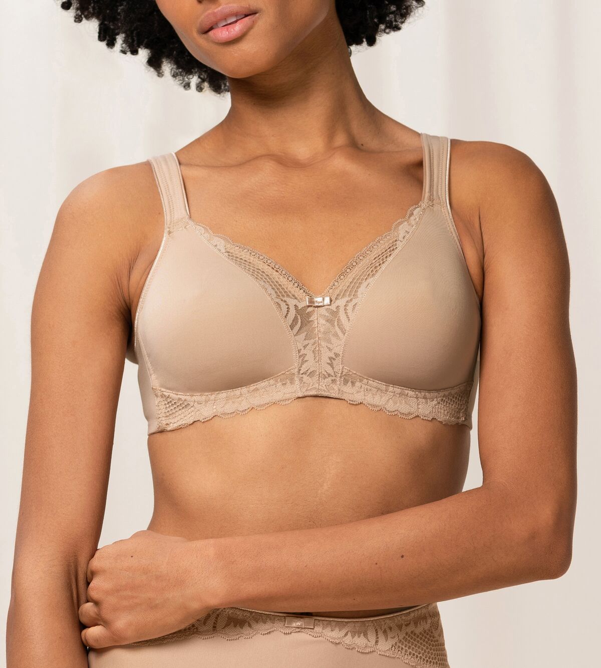 Triumph Modern Lace+Cotton | Non Wired Bra Underwear | Lingerie | Swimwear Triumph Modern Lace+Cotton | Non Wired Bra Underwear | Lingerie | Swimwear