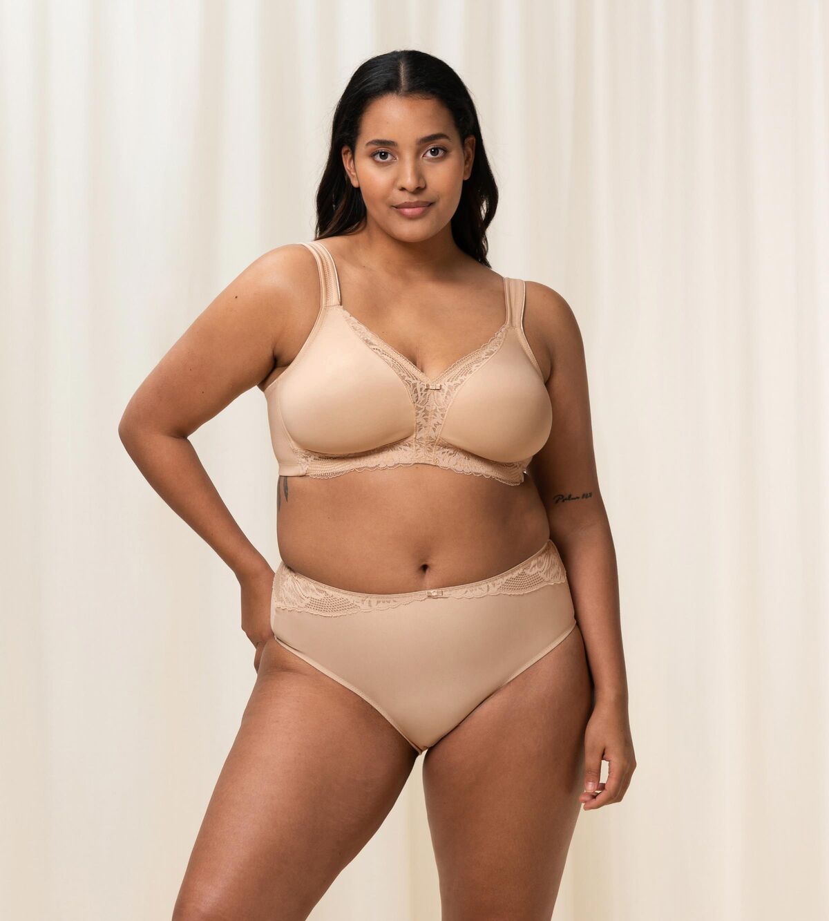 Triumph Modern Lace+Cotton | Non Wired Bra Underwear | Lingerie | Swimwear Triumph Modern Lace+Cotton | Non Wired Bra Underwear | Lingerie | Swimwear