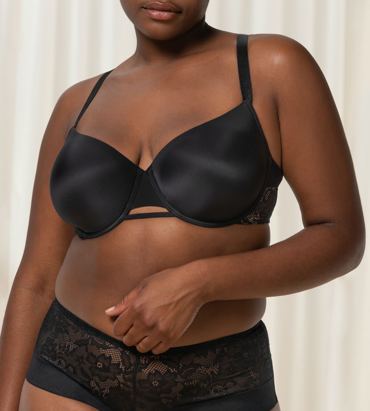 Triumph Vivid Spotlight | Wired Padded Bra Underwear | Lingerie | Swimwear Triumph Vivid Spotlight | Wired Padded Bra Underwear | Lingerie | Swimwear