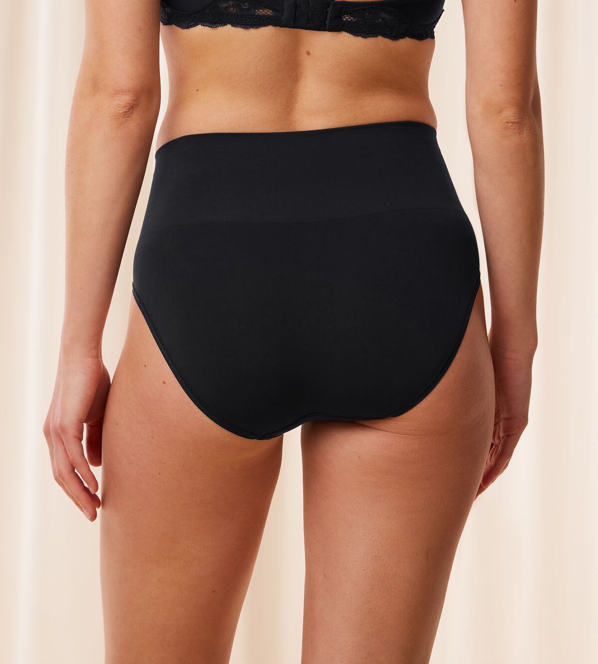 Triumph Triumph Soft Sculpt | Bandeau Maxi Underwear | Lingerie | Swimwear Triumph Triumph Soft Sculpt | Bandeau Maxi Underwear | Lingerie | Swimwear