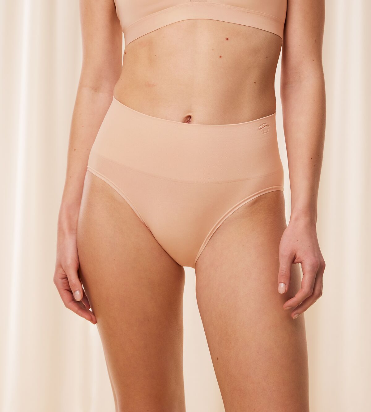 Triumph Triumph Soft Sculpt | Bandeau Maxi Underwear | Lingerie | Swimwear Triumph Triumph Soft Sculpt | Bandeau Maxi Underwear | Lingerie | Swimwear